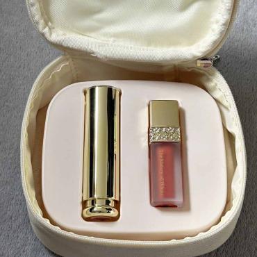 【單品禮盒】后 > 皇后淡彩潤唇膏 # Red 3.3g